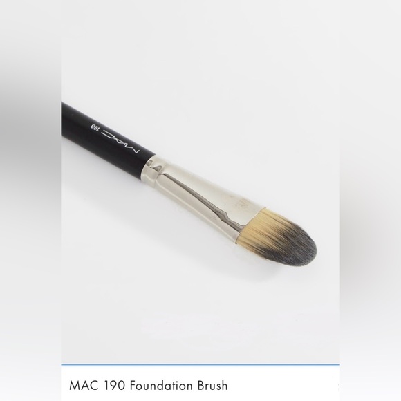 MAC Cosmetics | MAC 190S Foundation Brush | Fan Favorite, Pro-quality (new) - Picture 3 of 8